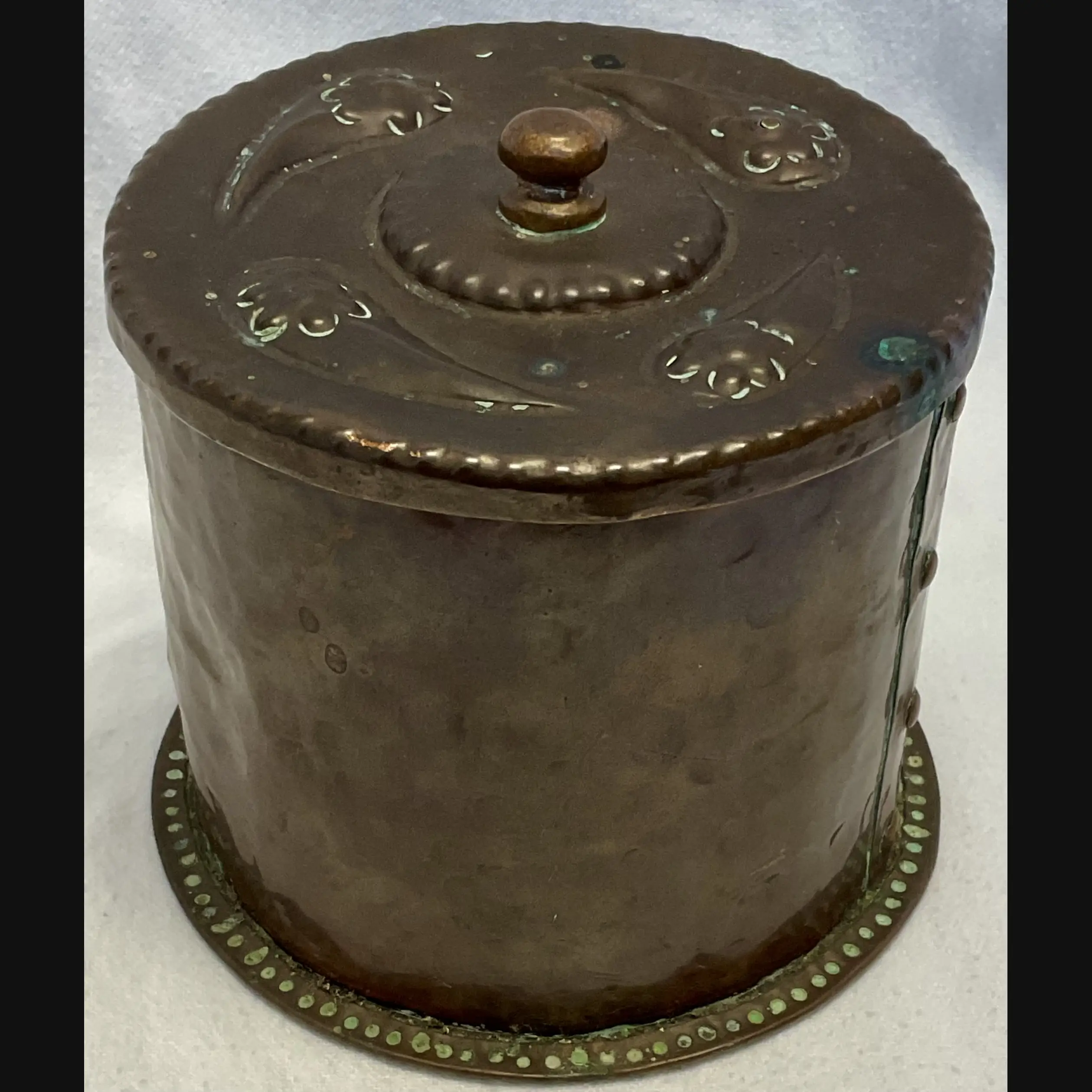 john pearson arts and crafts copper caddy decorated with comets in untouched condition