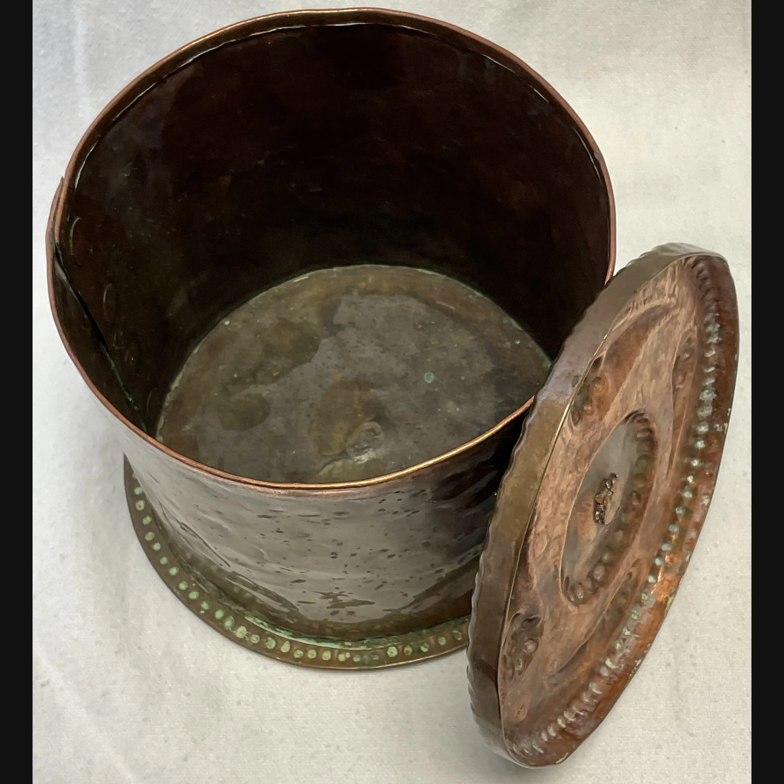 john pearson arts and crafts copper caddy decorated with comets in untouched condition