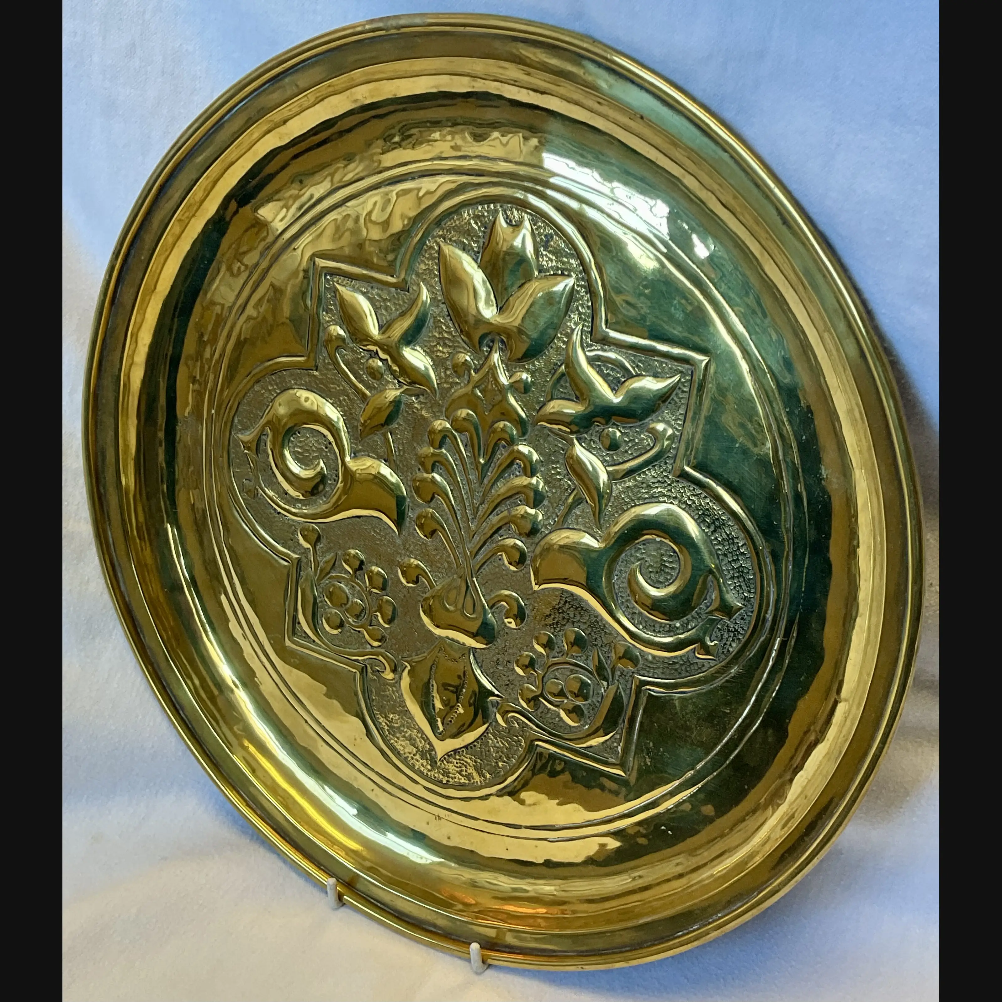 keswick school of industrial art ksia arts and crafts diamond jubilee plaque john sparks 1897