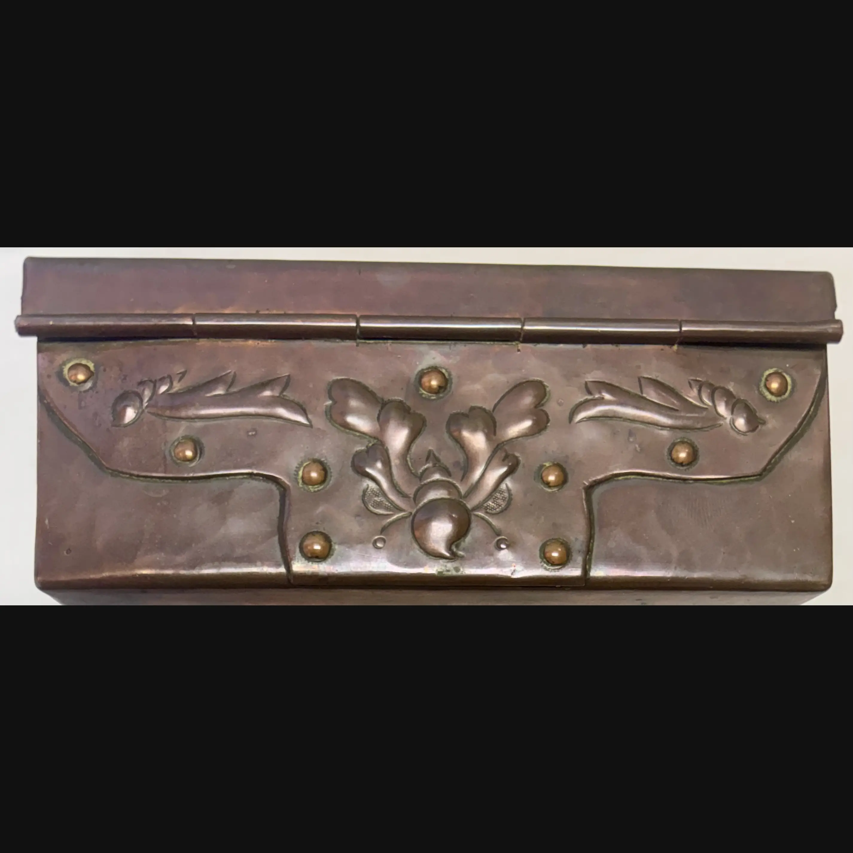 Newlyn Industrial Class Arts And Crafts Copper Table Box With Fish And Shells And Decorative Hinge C1910
