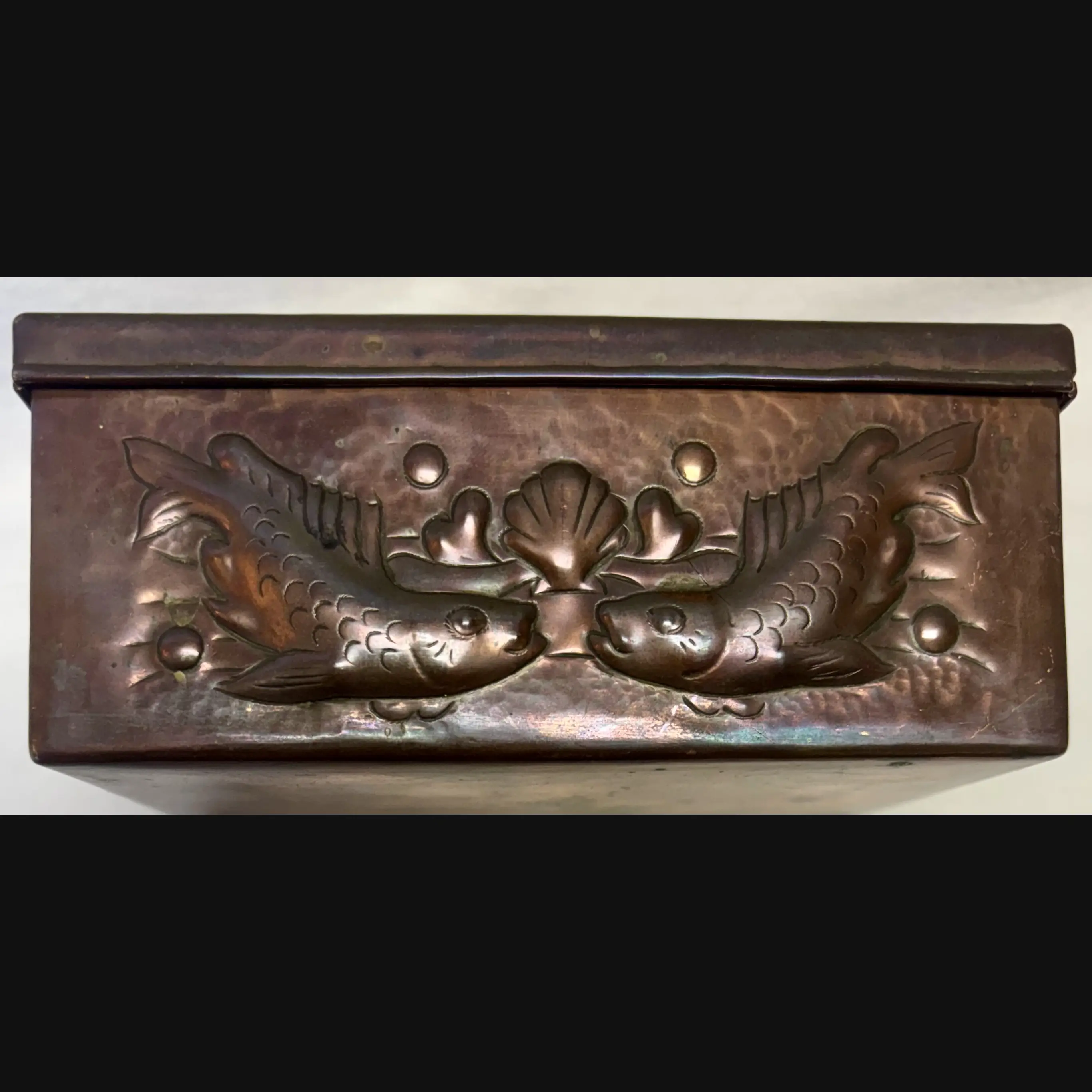Newlyn Industrial Class Arts And Crafts Copper Table Box With Fish And Shells And Decorative Hinge C1910