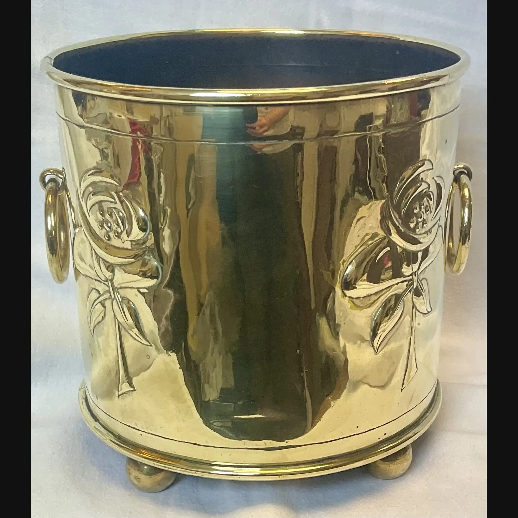scottish arts and crafts glasgow rose circular planter with handles 1910