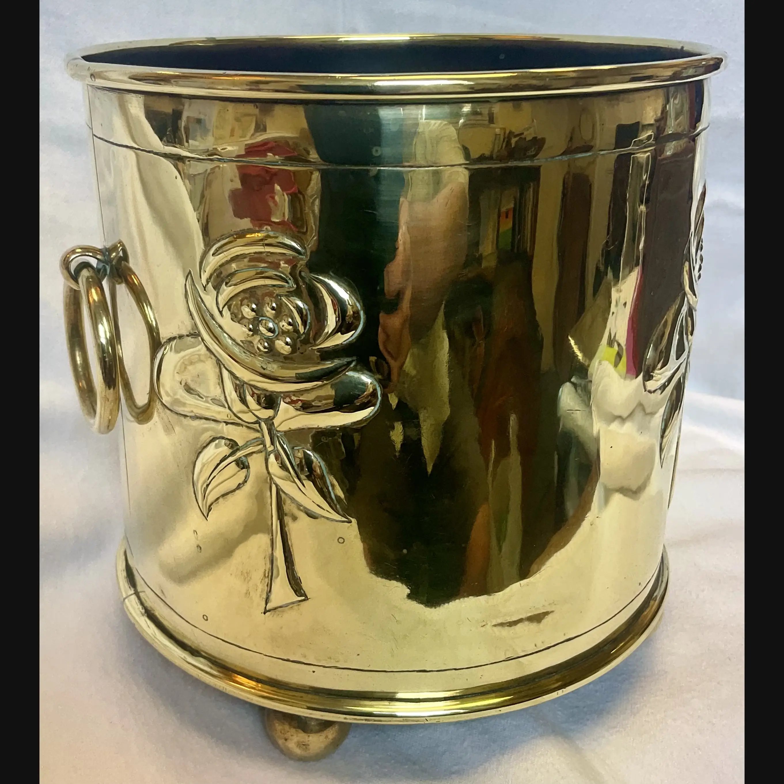scottish arts and crafts glasgow rose circular planter with handles 1910