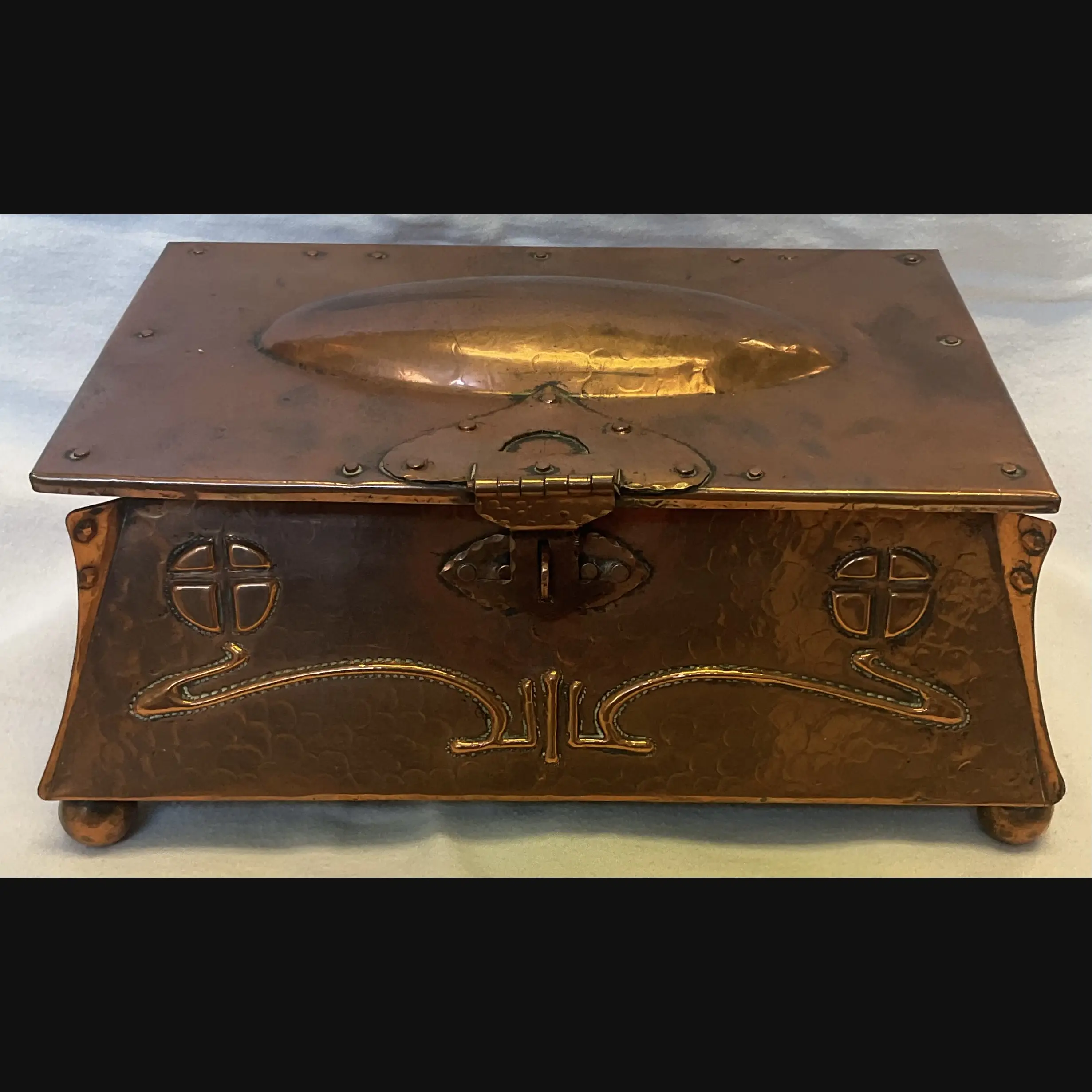 large j f pool hayle copper arts and crafts secessionist jewel casket with clasp and original lining