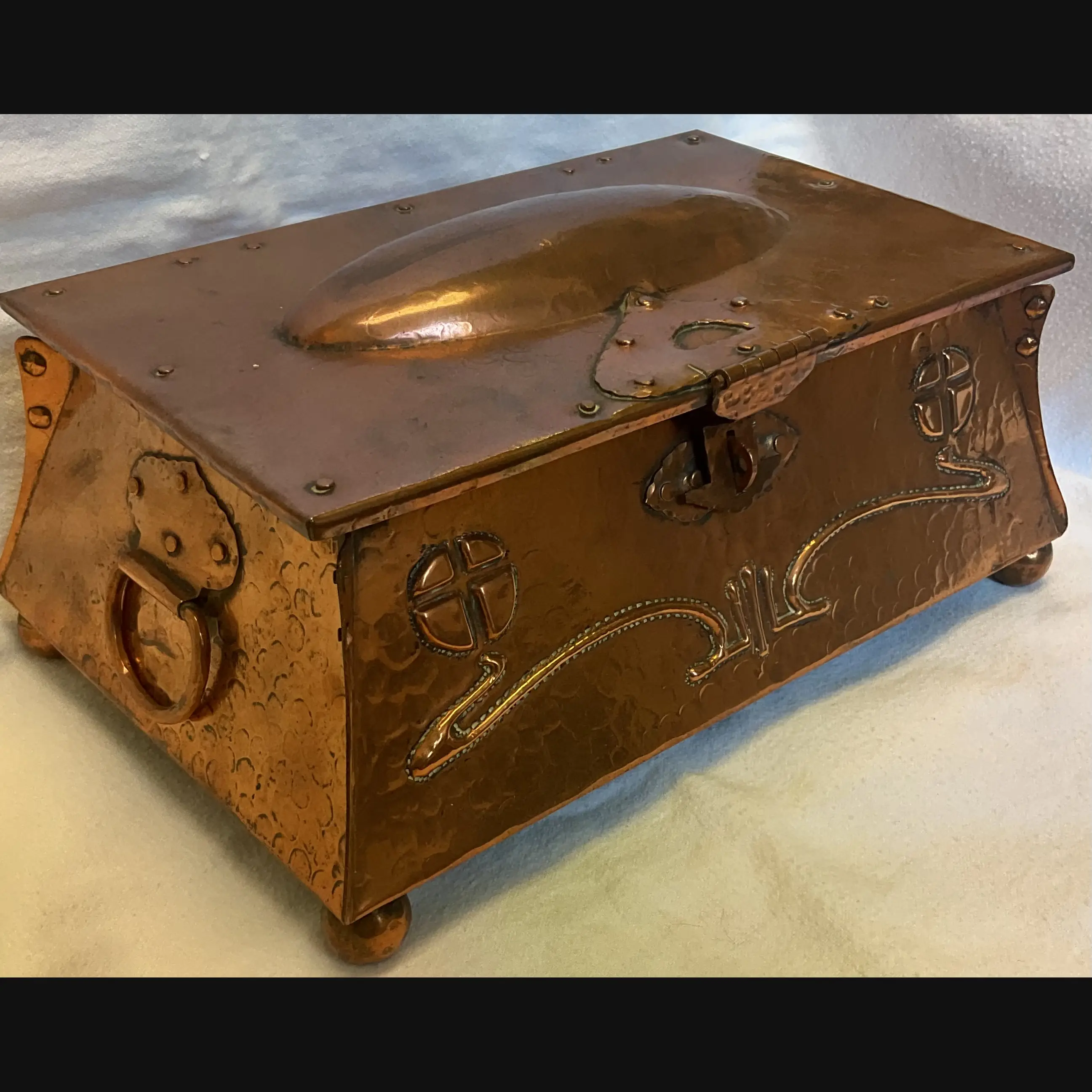 large j f pool hayle copper arts and crafts secessionist jewel casket with clasp and original lining