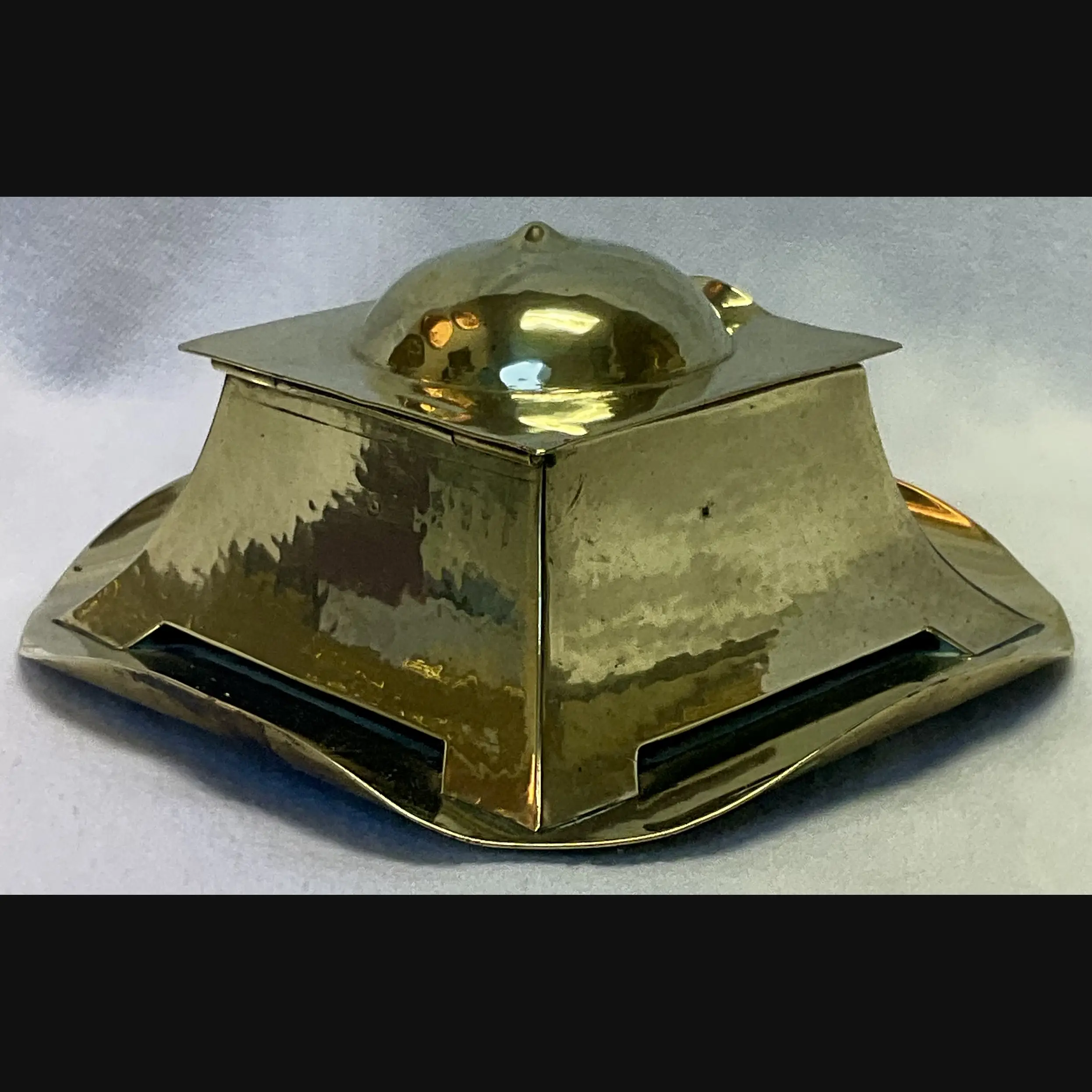 keswick school of industrial art ksia arts and crafts brass desk ink well with liner c1900