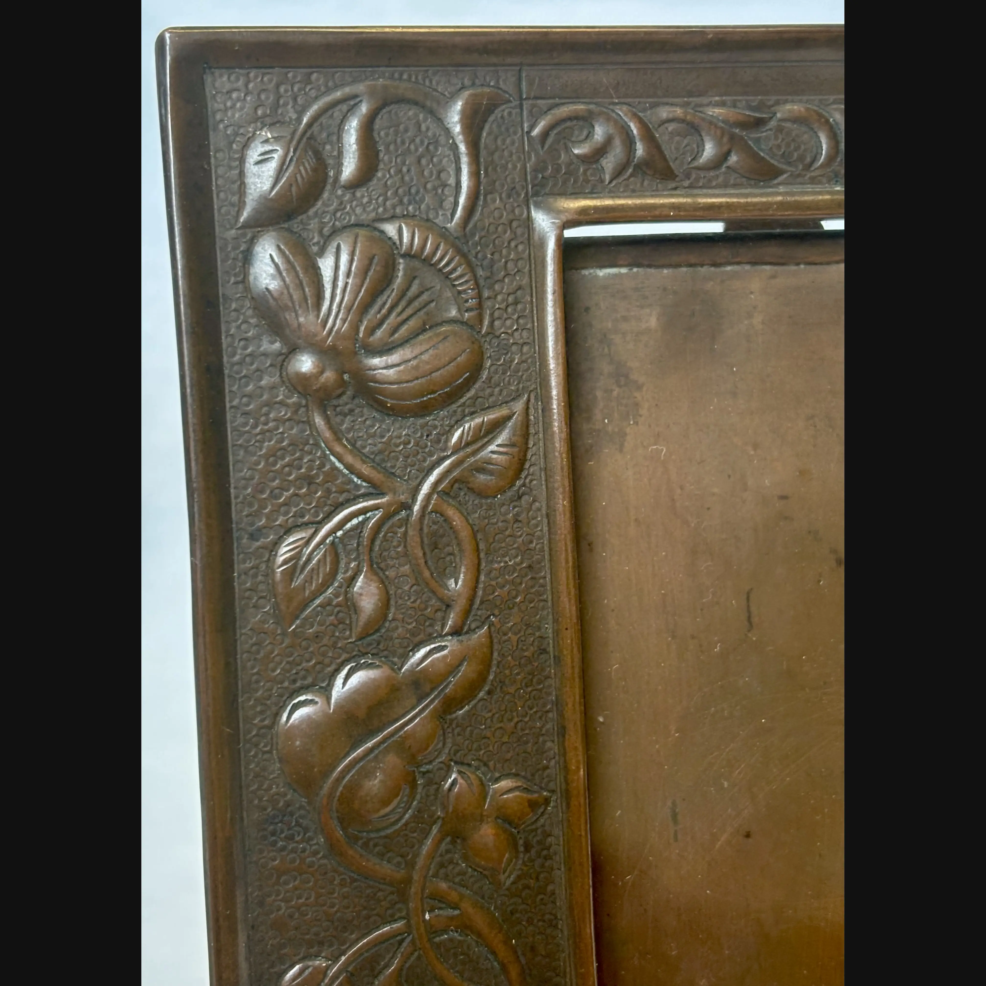 keswick school of industrial art ksia arts and crafts copper offset photo frame c1900