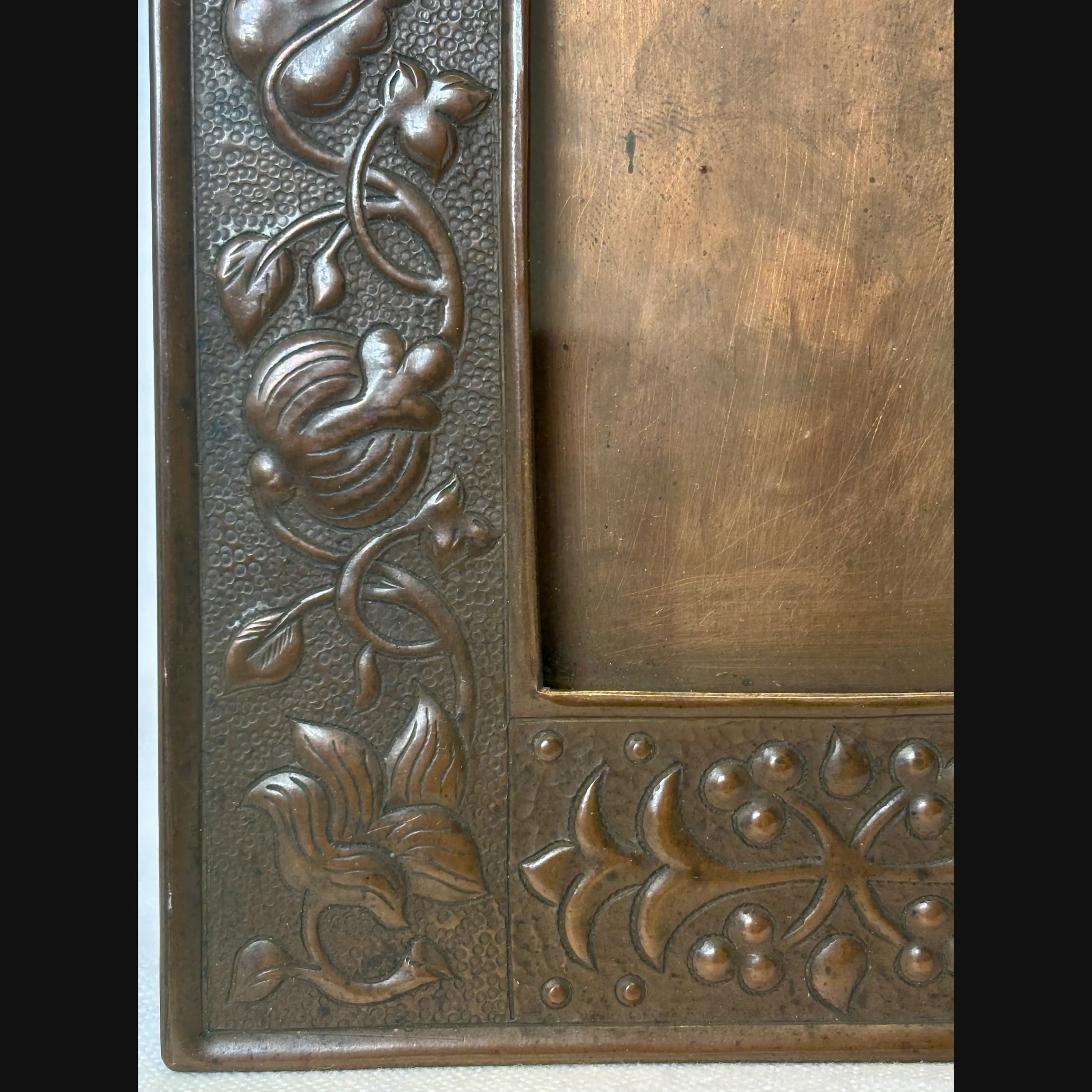 keswick school of industrial art ksia arts and crafts copper offset photo frame c1900