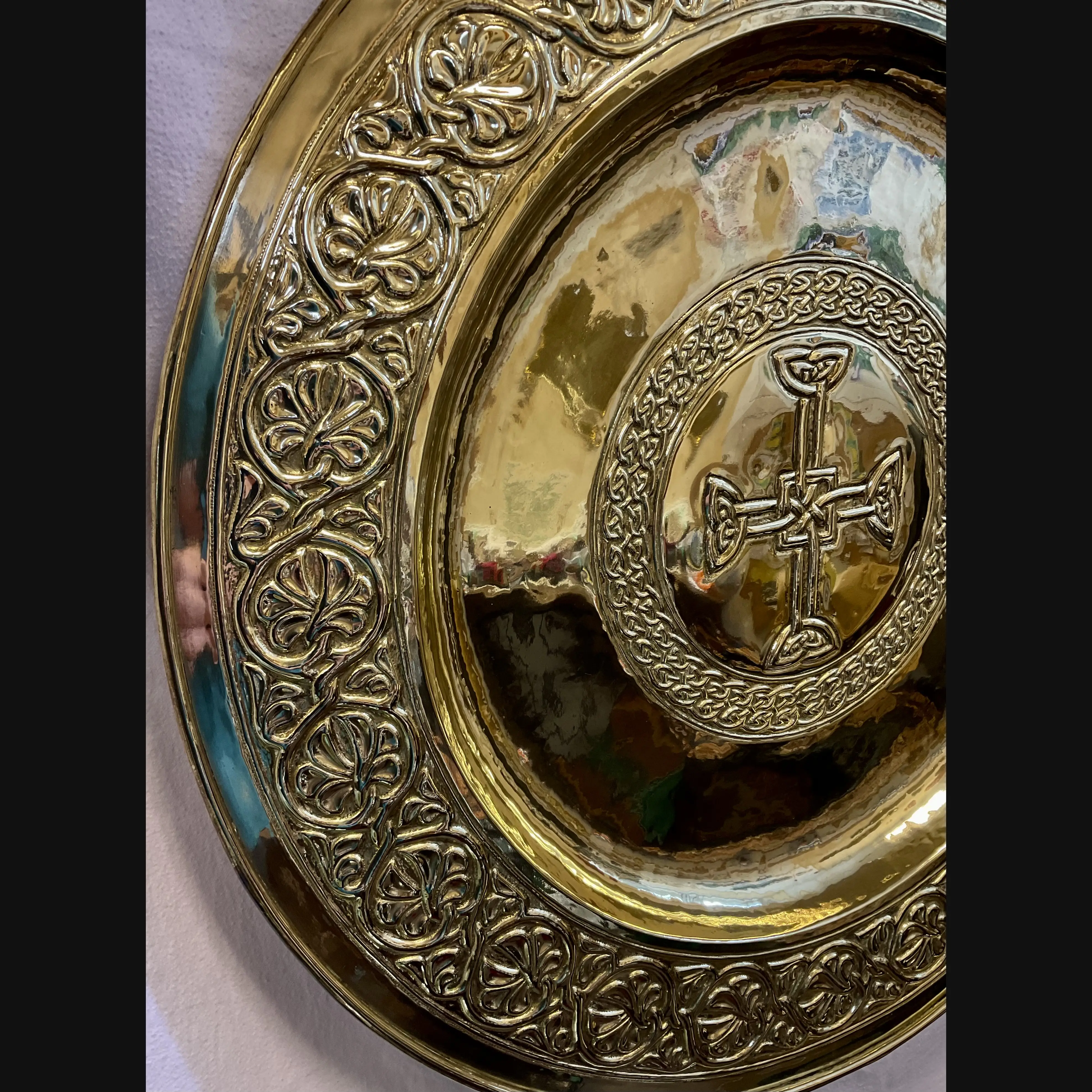 alexander ritchie iona celtic art scottish arts and crafts large brass nunnery cross wall charger c1905 10