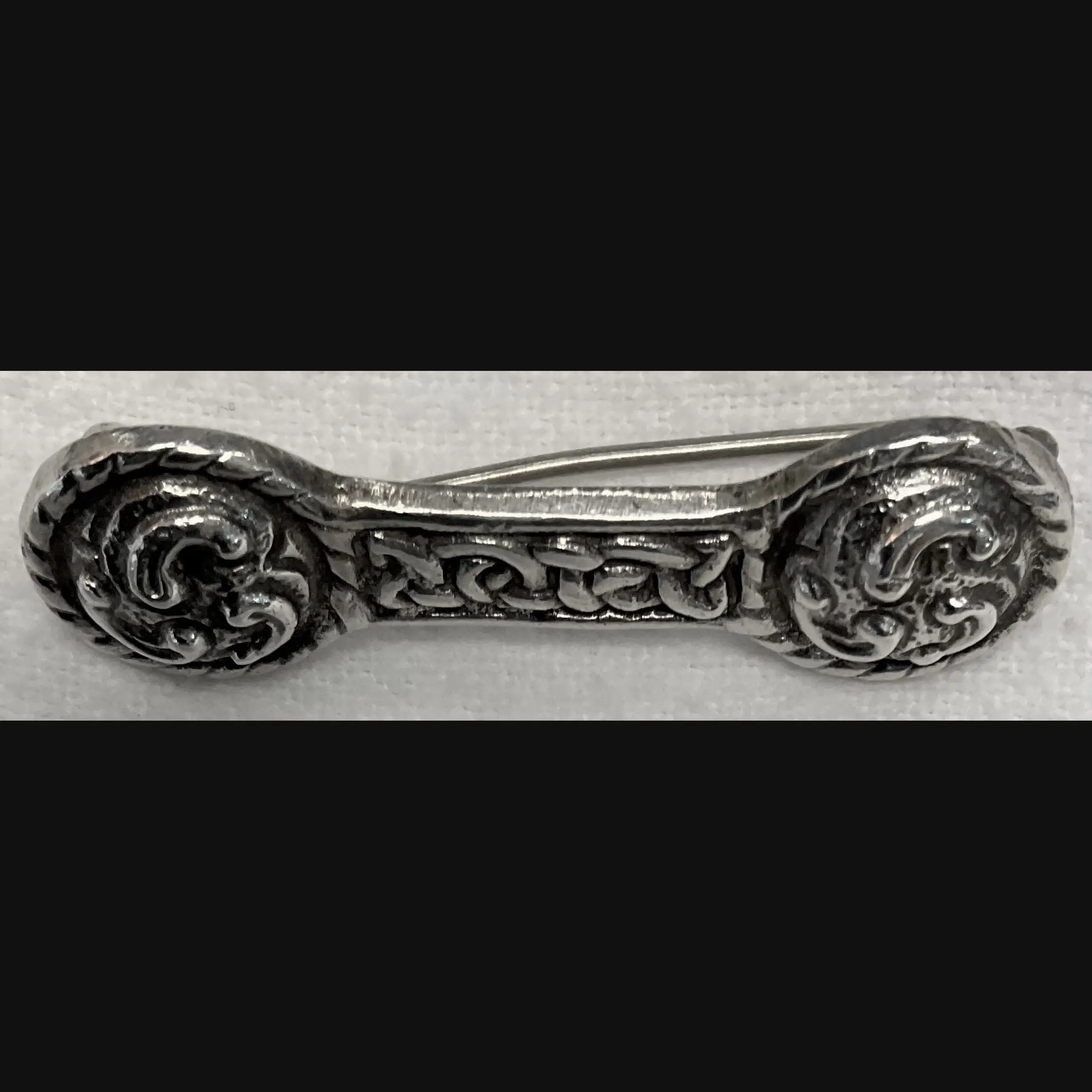 alexander ritchie iona celtic arts scottish arts and crafts celtic revival silver bar brooch