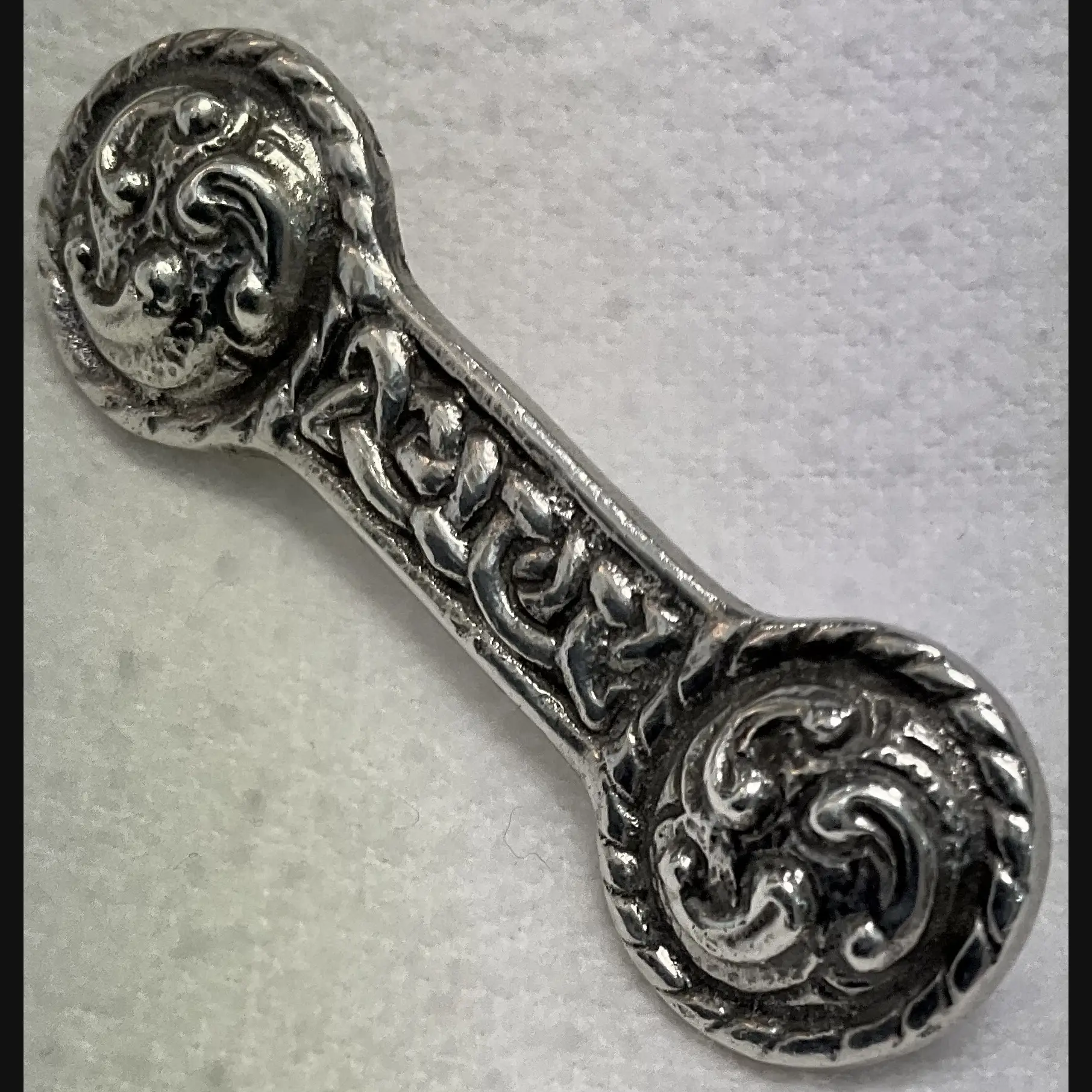 alexander ritchie iona celtic arts scottish arts and crafts celtic revival silver bar brooch