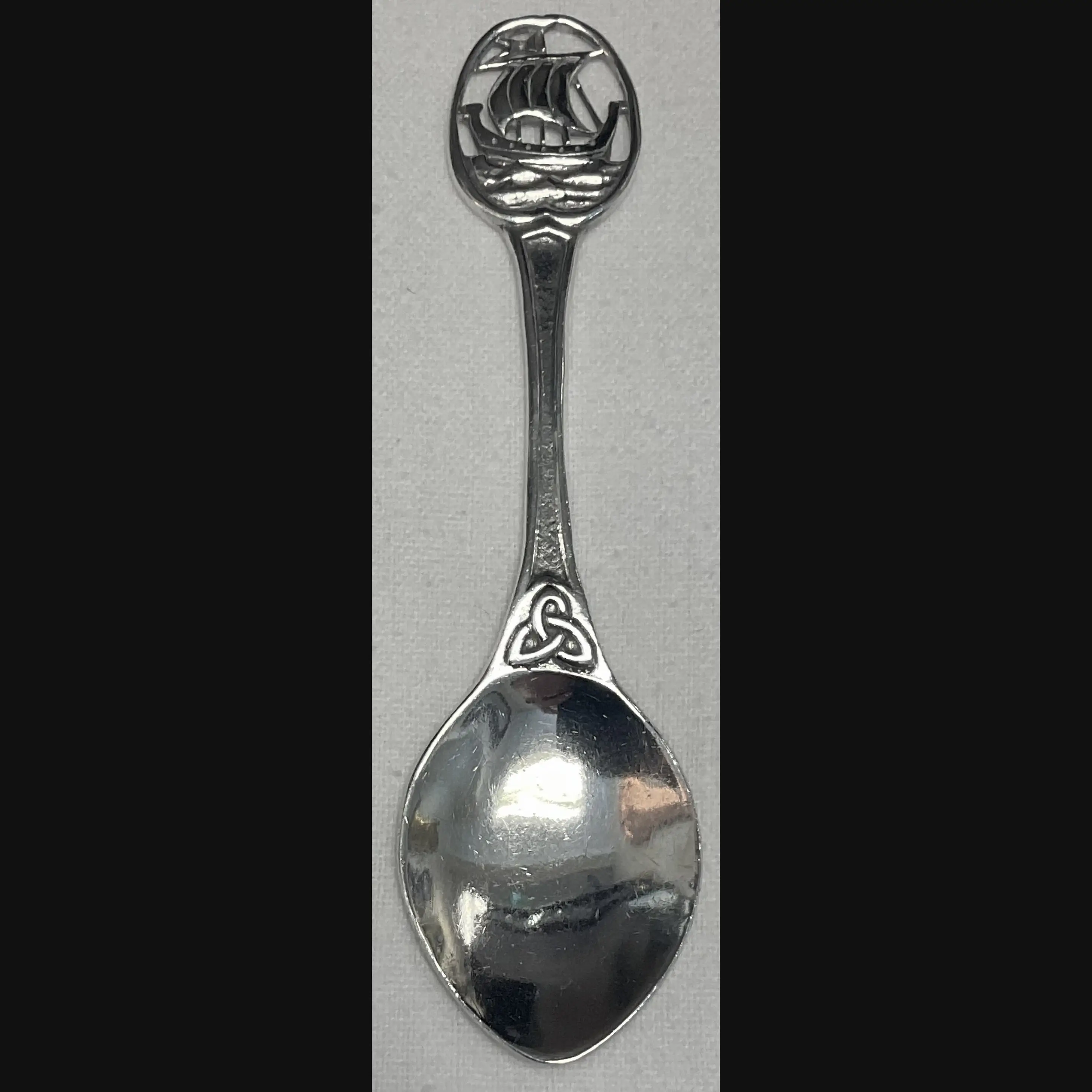 alexander ritchie iona celtic art scottish arts and crafts birkin topped silver spoon