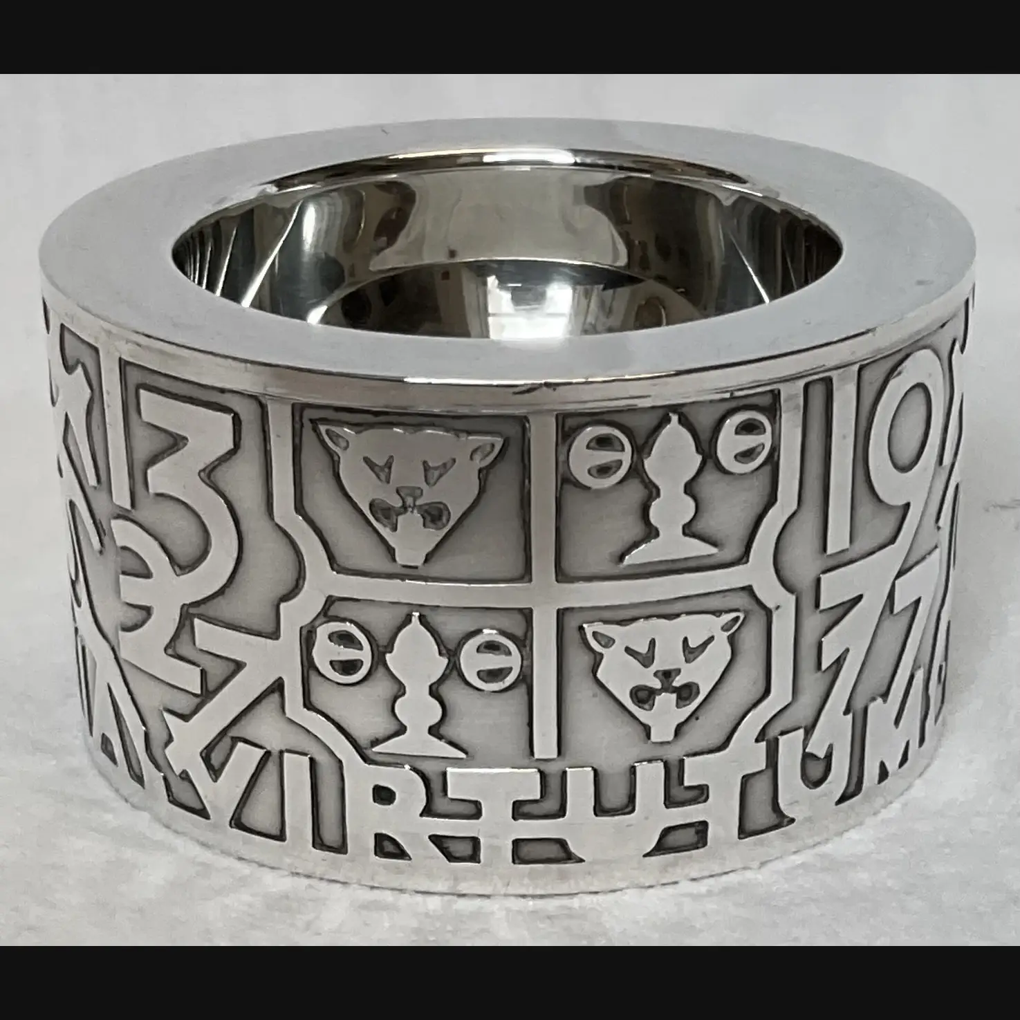 a styles designed salt for the 650th anniversary of the goldsmiths company 1977