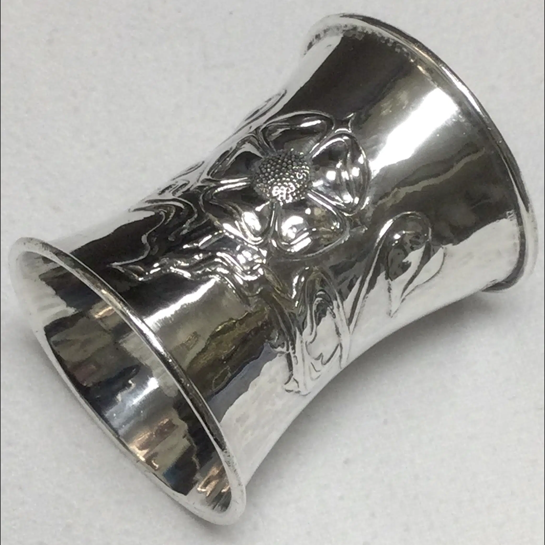 omar ramsden ramsden carr arts and crafts silver napkin ring
