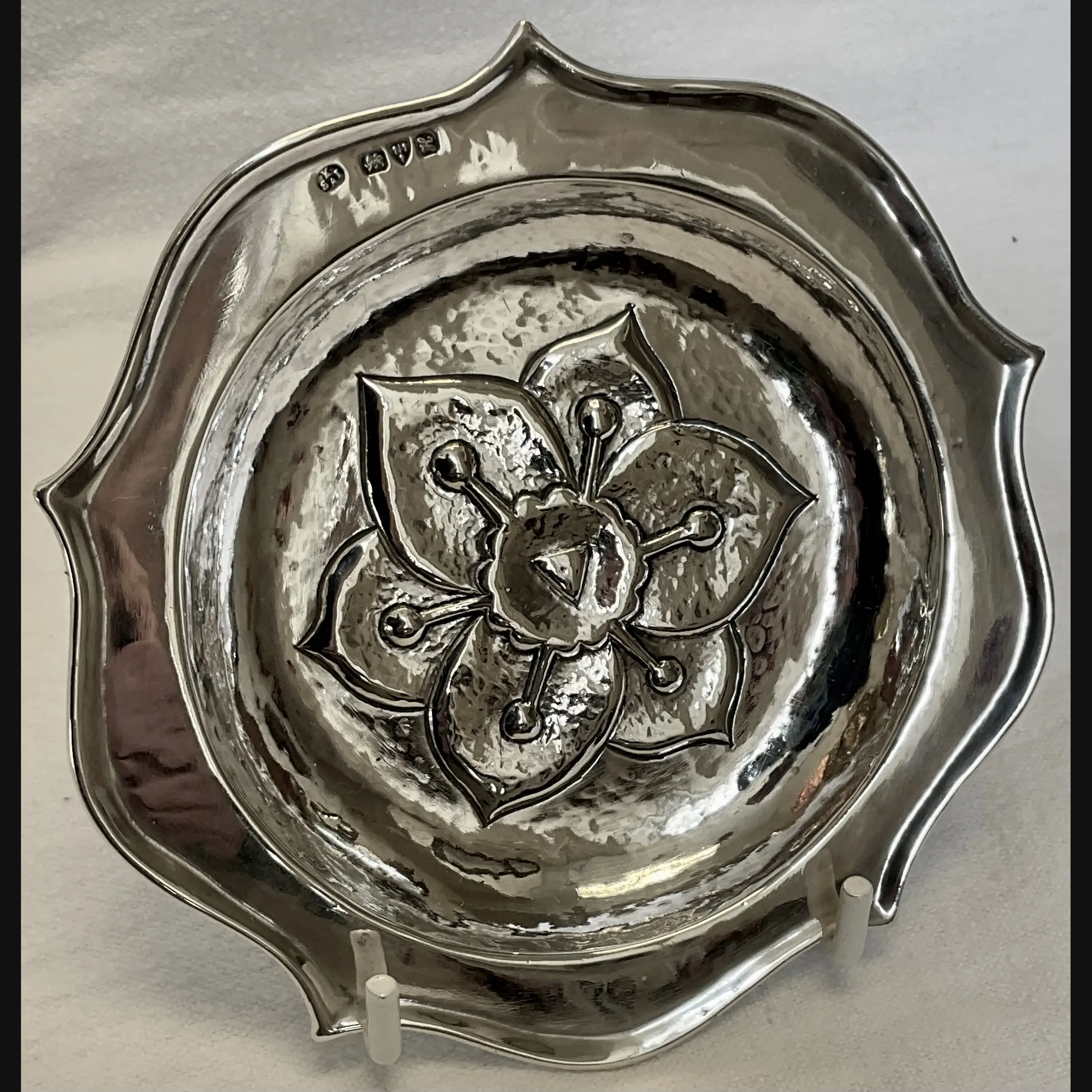 keswick school of industrial art ksia arts and crafts silver card tray chester 1908