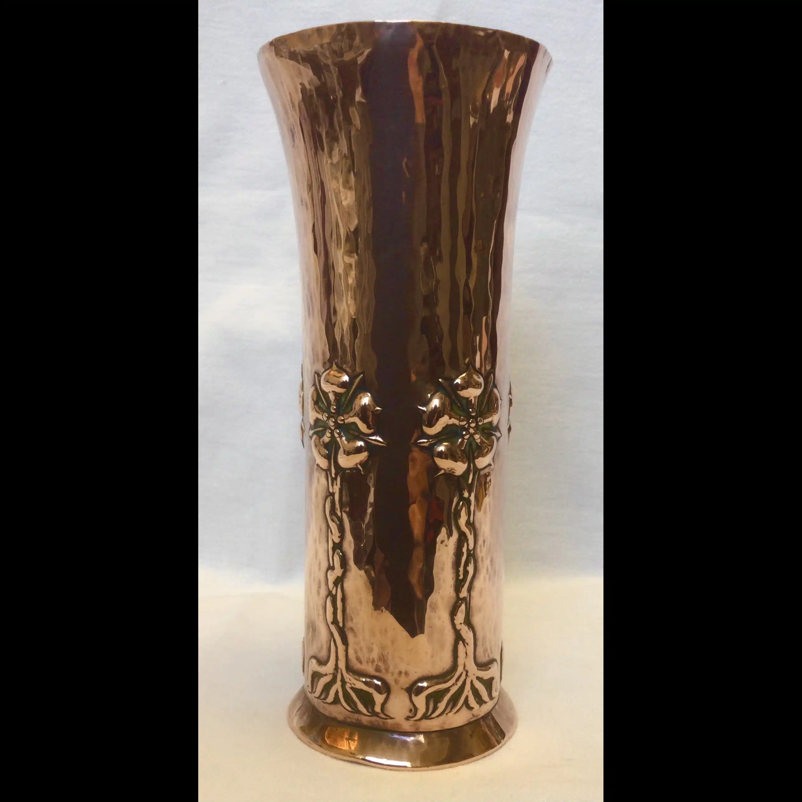 keswick school of industrial arts art nouveau coper vase